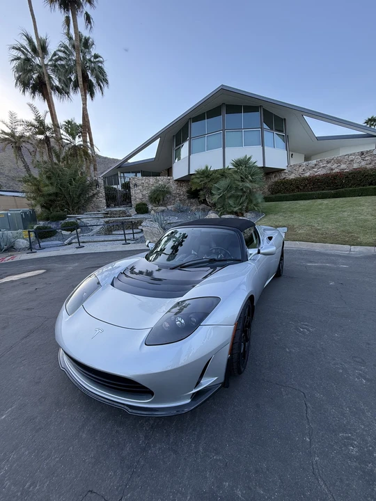 2010 Tesla Roadster - Image 4 of 31
