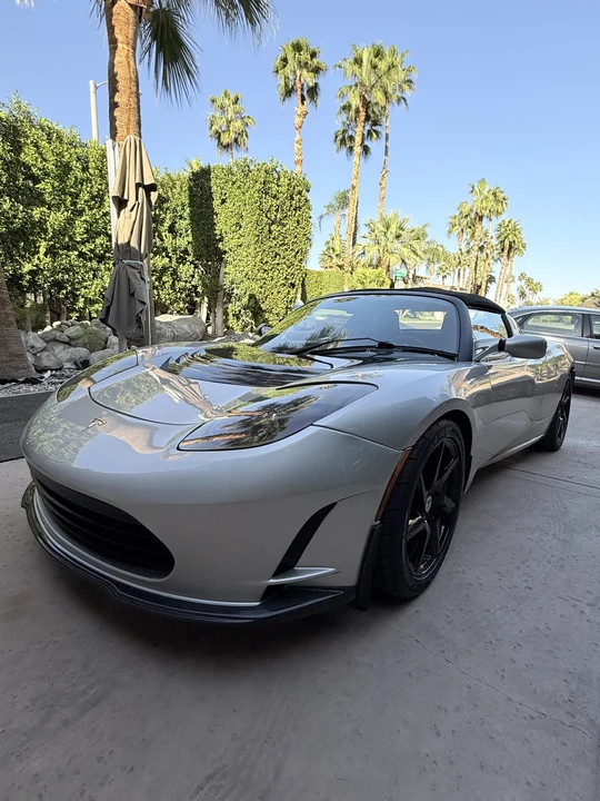 2010 Tesla Roadster - Image 29 of 31