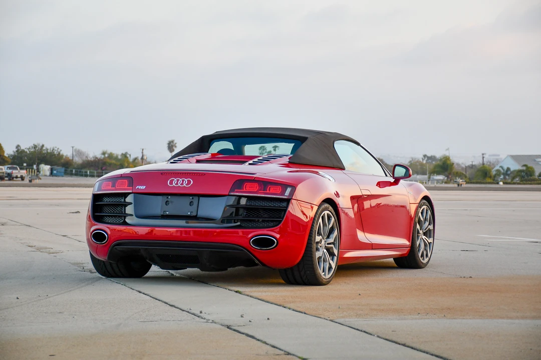 2011 Audi 42 R8 - Image 17 of 31
