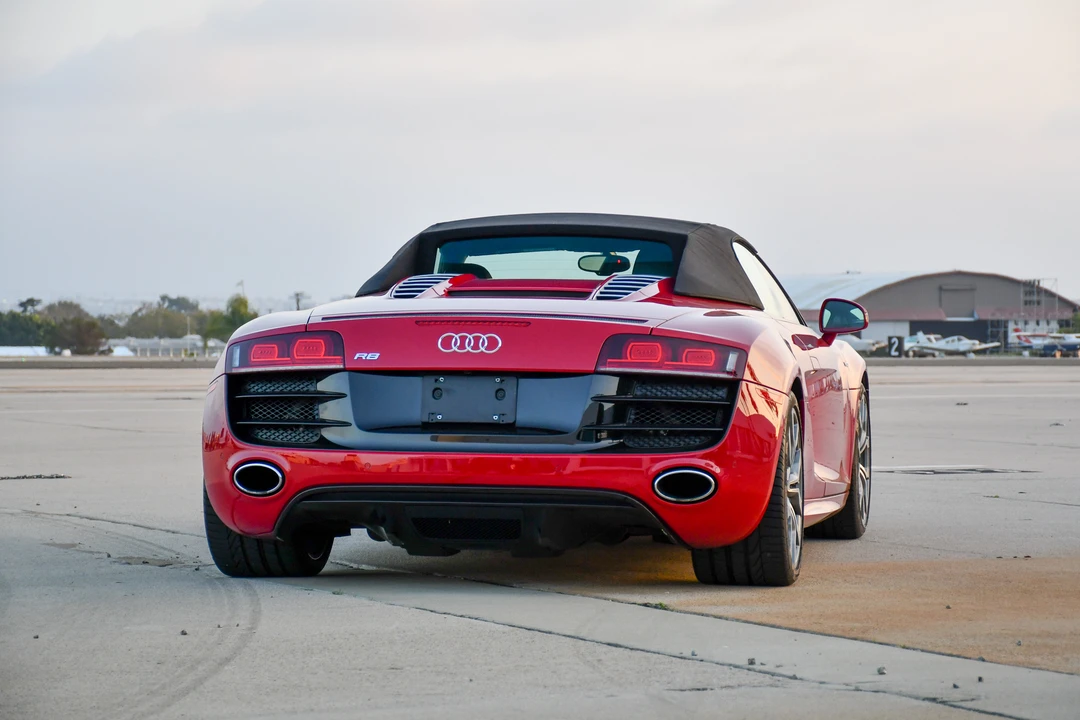 2011 Audi 42 R8 - Image 16 of 31