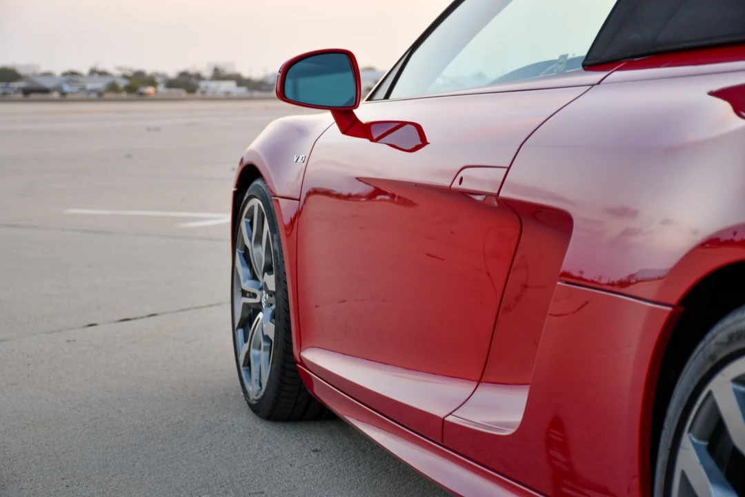 2011 Audi 42 R8 - Image 27 of 31