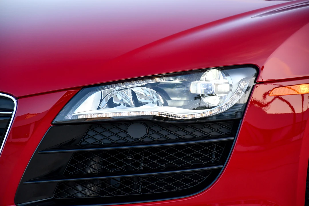 2011 Audi 42 R8 - Image 24 of 31