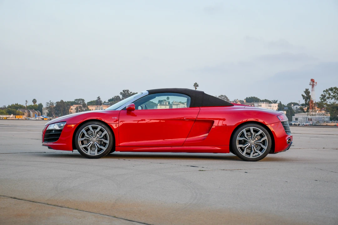 2011 Audi 42 R8 - Image 13 of 31