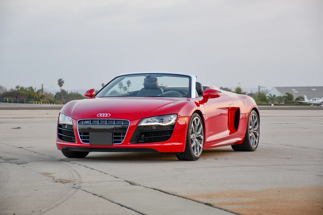 2011 Audi 42 R8 - Image 2 of 31