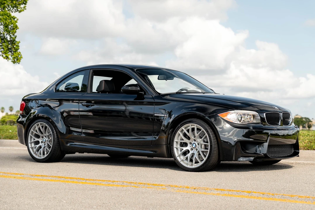 2011 BMW 1M - Image 8 of 31