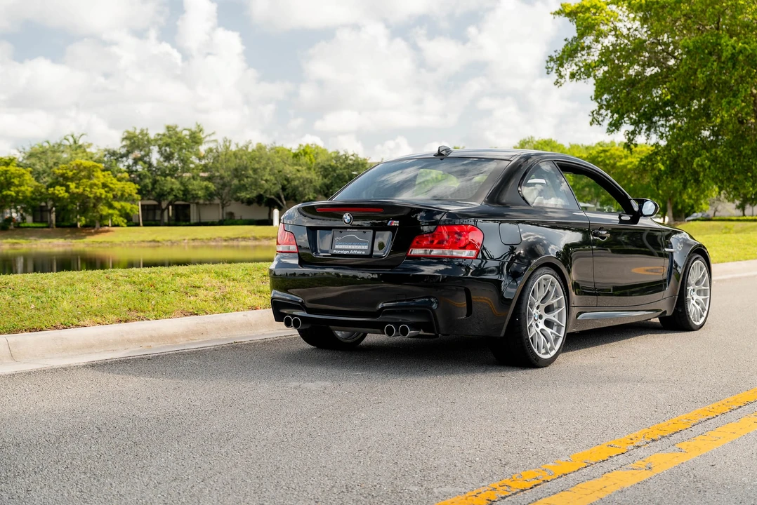 2011 BMW 1M - Image 12 of 31