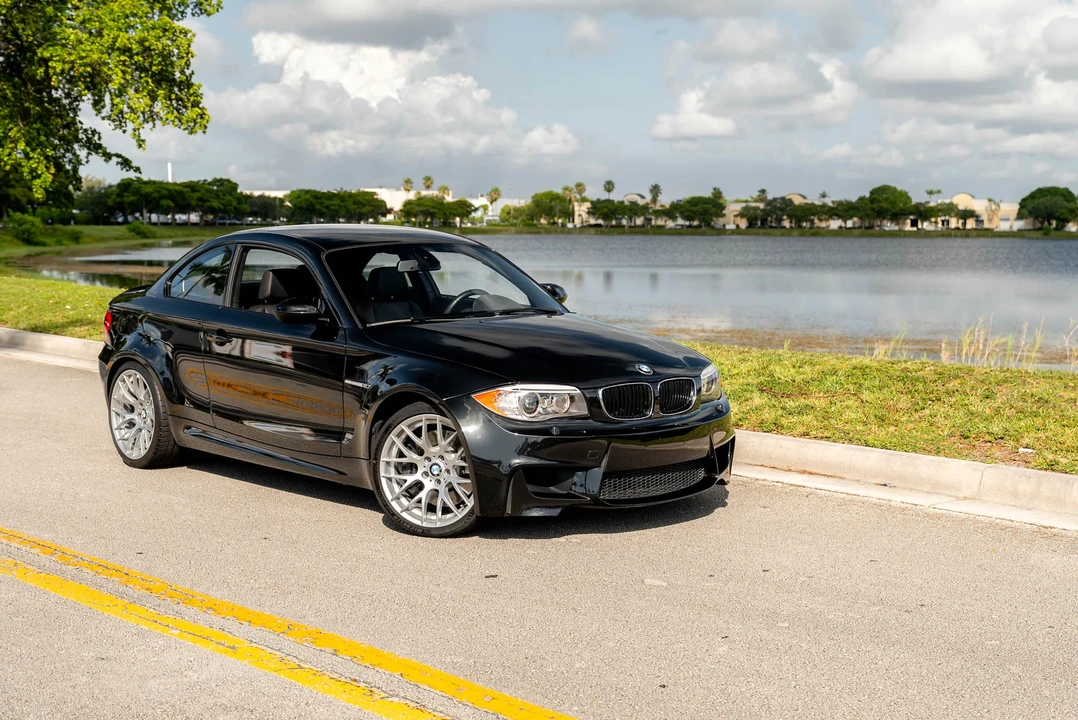 2011 BMW 1M - Image 5 of 31