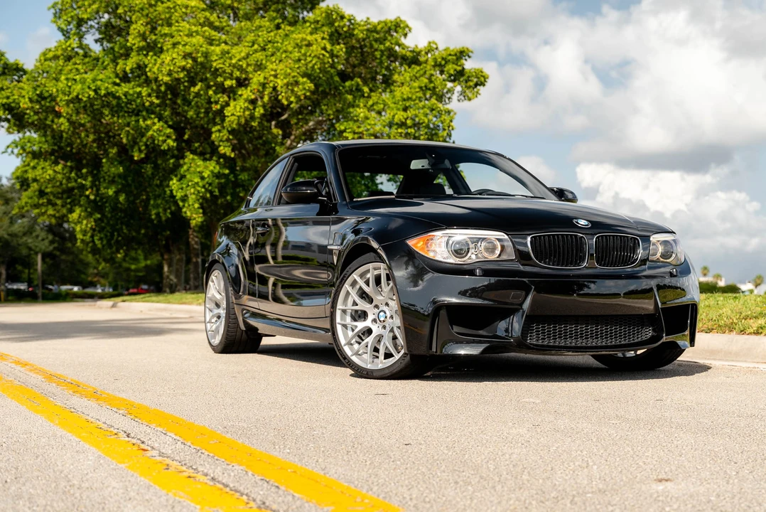 2011 BMW 1M - Image 4 of 31