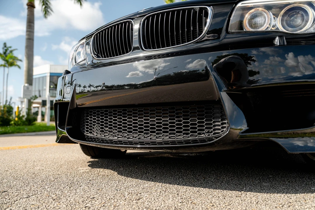 2011 BMW 1M - Image 28 of 31