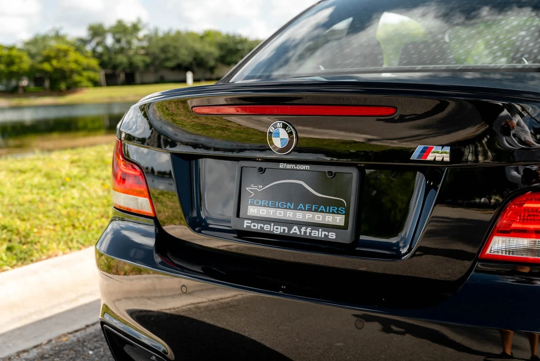 2011 BMW 1M - Image 23 of 31