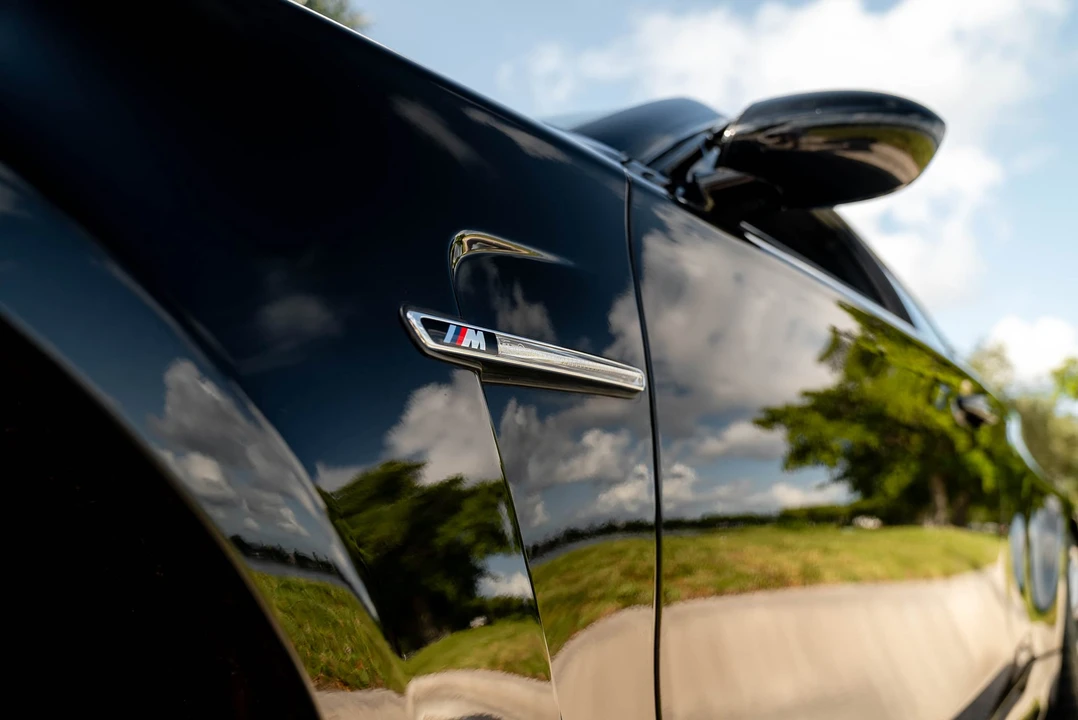 2011 BMW 1M - Image 30 of 31