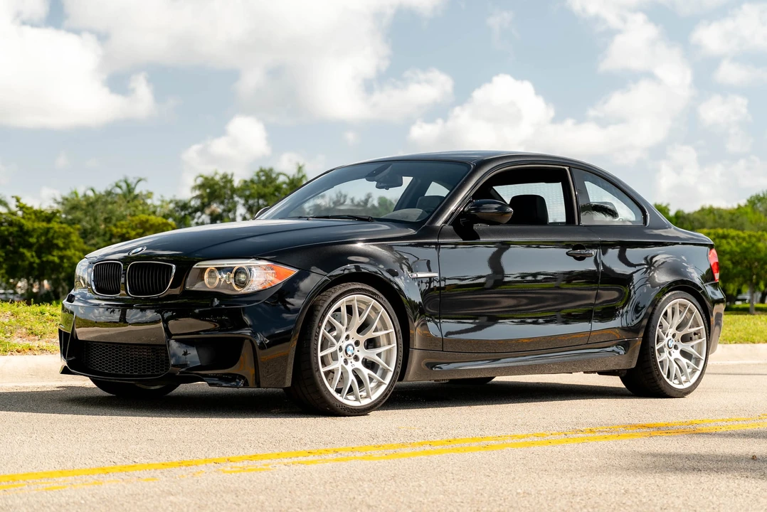 2011 BMW 1M - Image 2 of 31