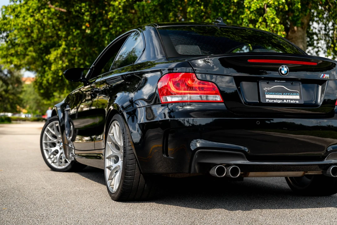 2011 BMW 1M - Image 24 of 31