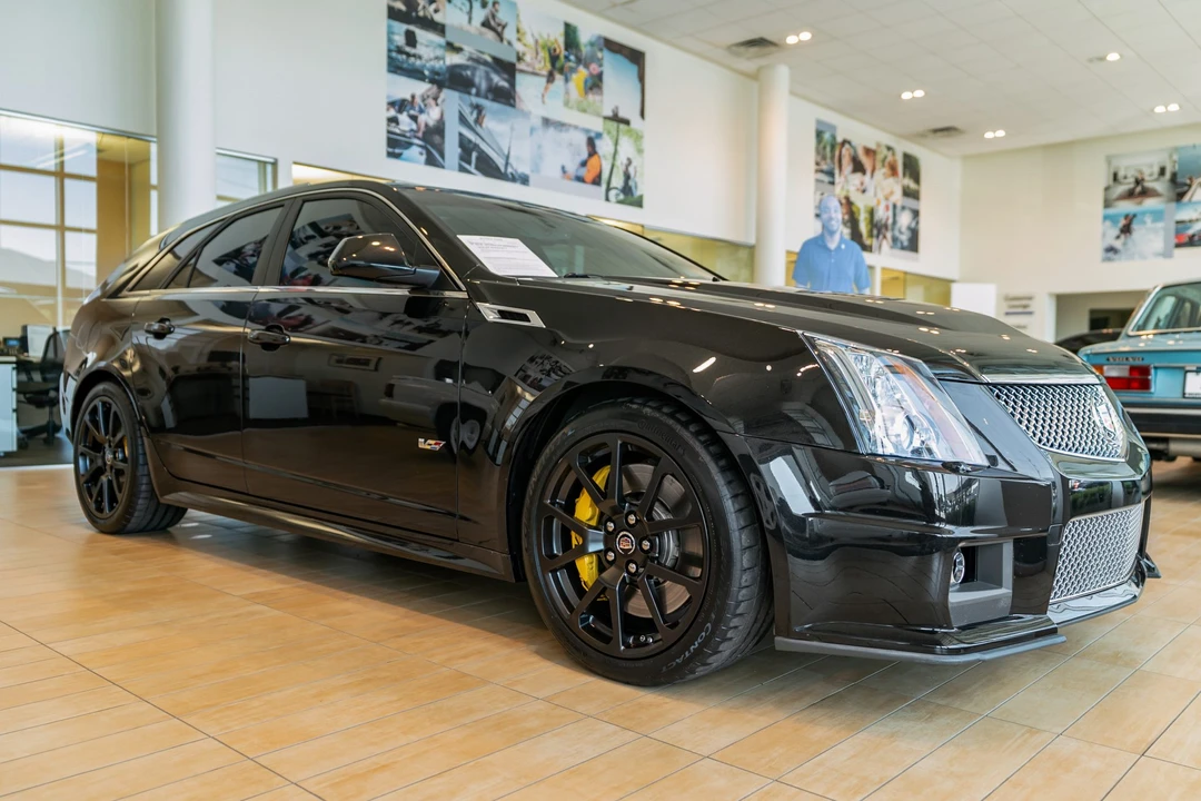 2011 Cadillac CTS-V 2nd Gen - Image 9 of 31