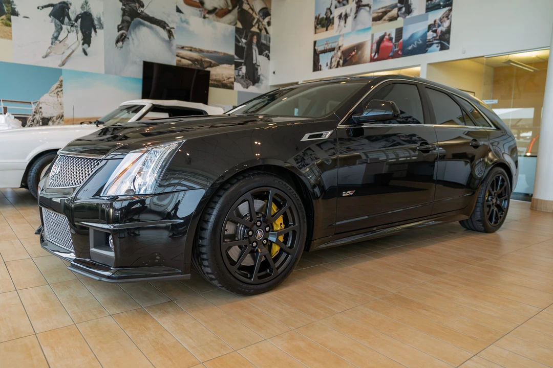 2011 Cadillac CTS-V 2nd Gen - Image 2 of 31