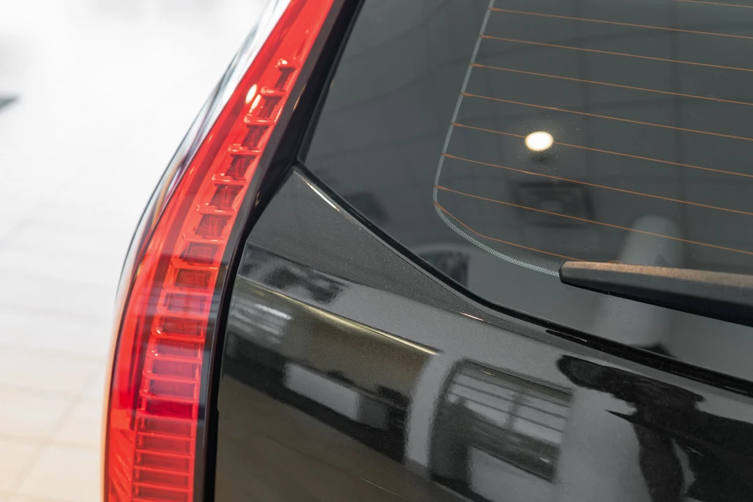 2011 Cadillac CTS-V 2nd Gen - Image 17 of 31