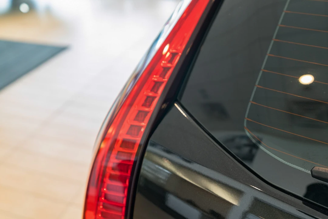 2011 Cadillac CTS-V 2nd Gen - Image 16 of 31