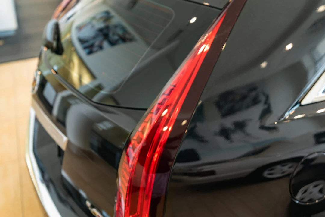2011 Cadillac CTS-V 2nd Gen - Image 14 of 31