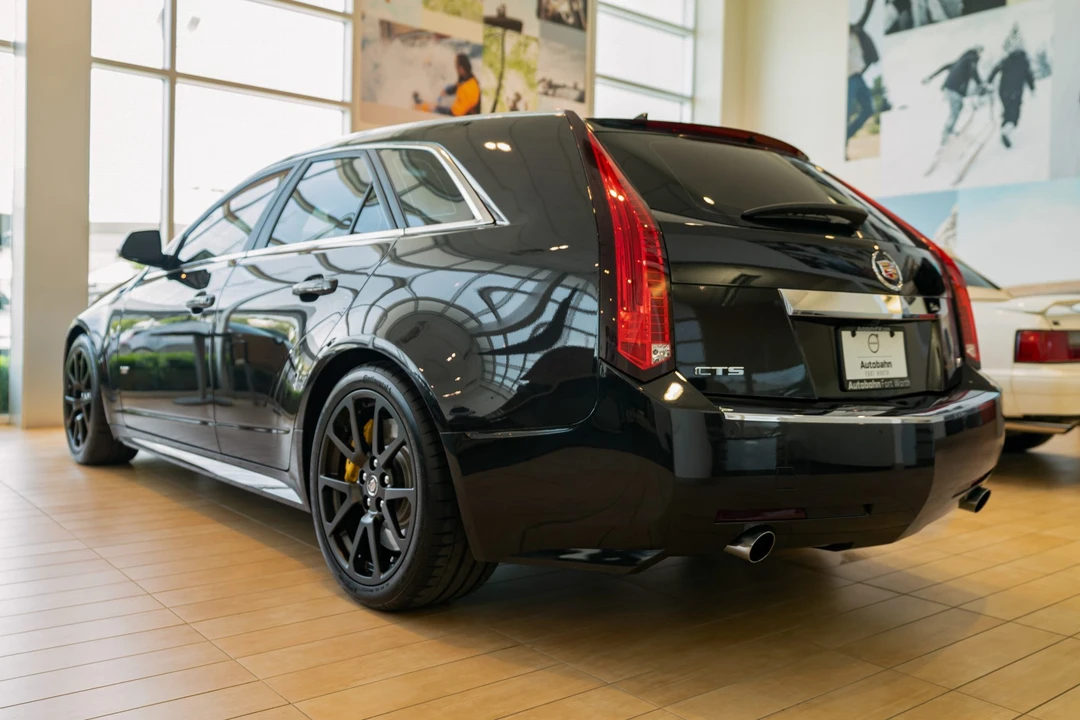 2011 Cadillac CTS-V 2nd Gen - Image 5 of 31