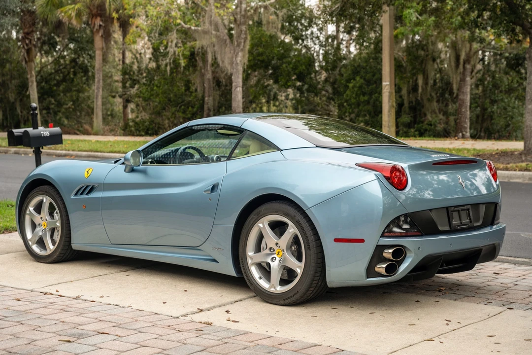 2011 Ferrari California - Image 14 of 31