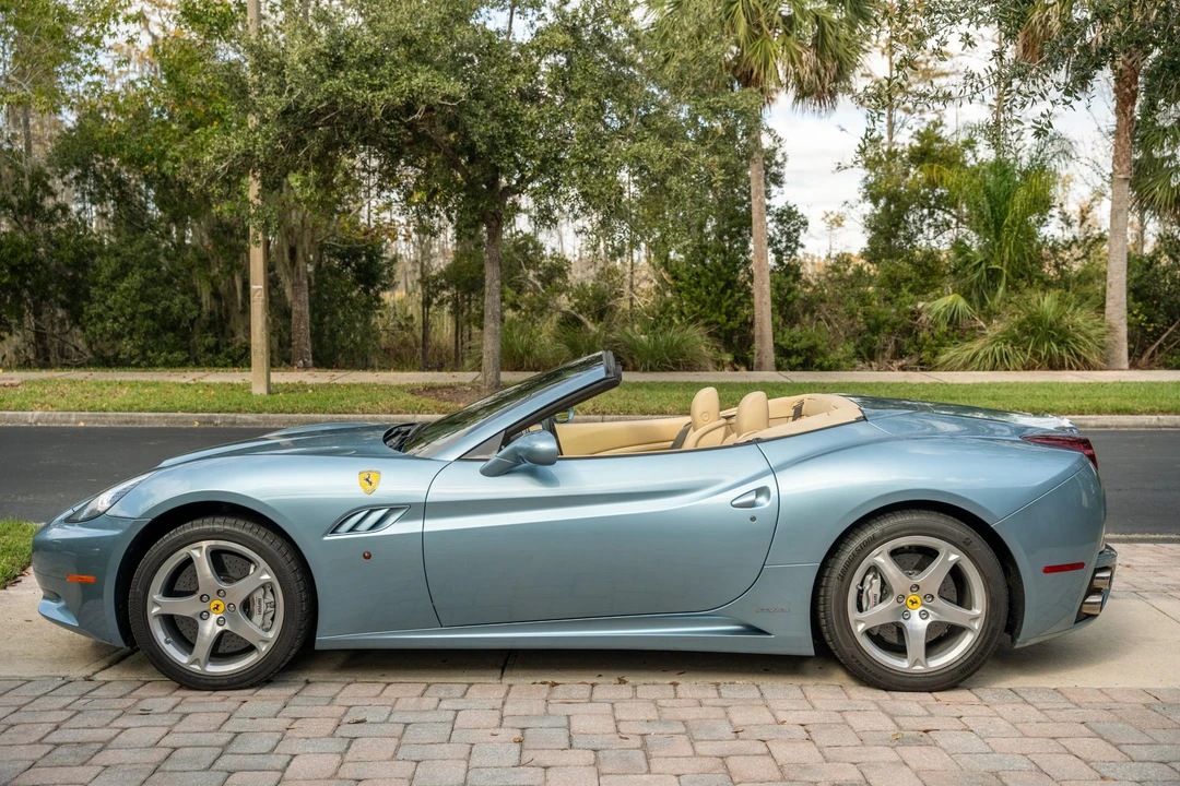 2011 Ferrari California - Image 7 of 31