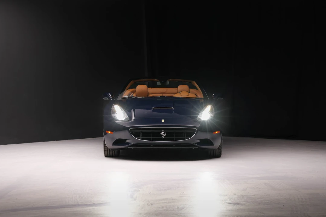 2011 Ferrari California - Image 2 of 31