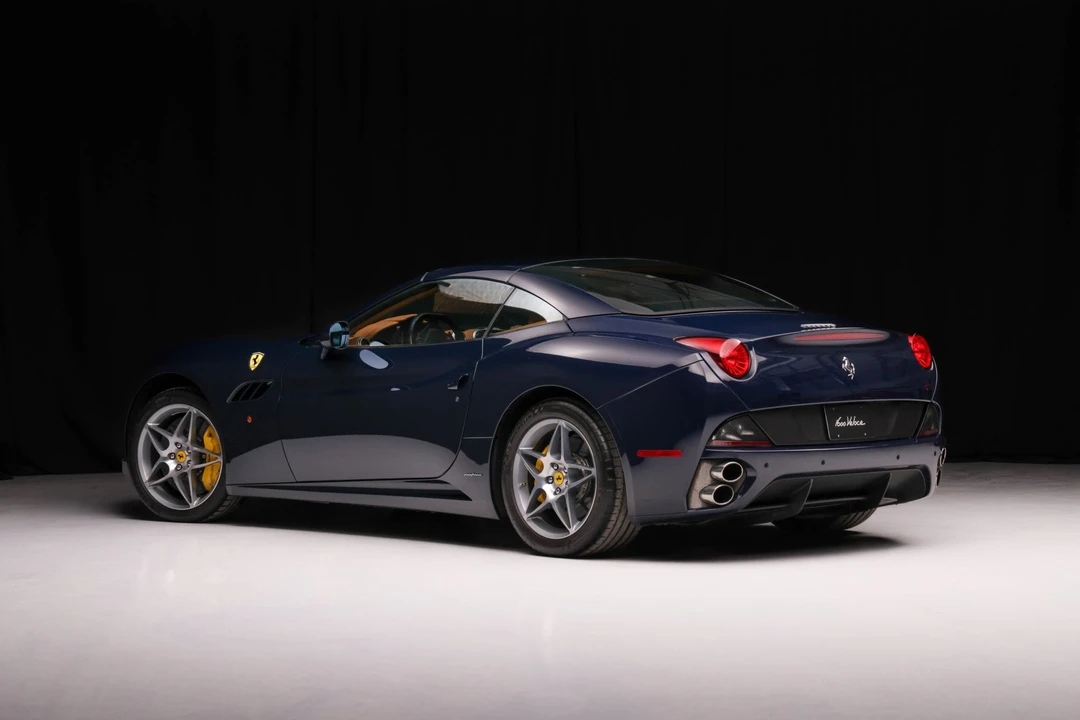 2011 Ferrari California - Image 11 of 31