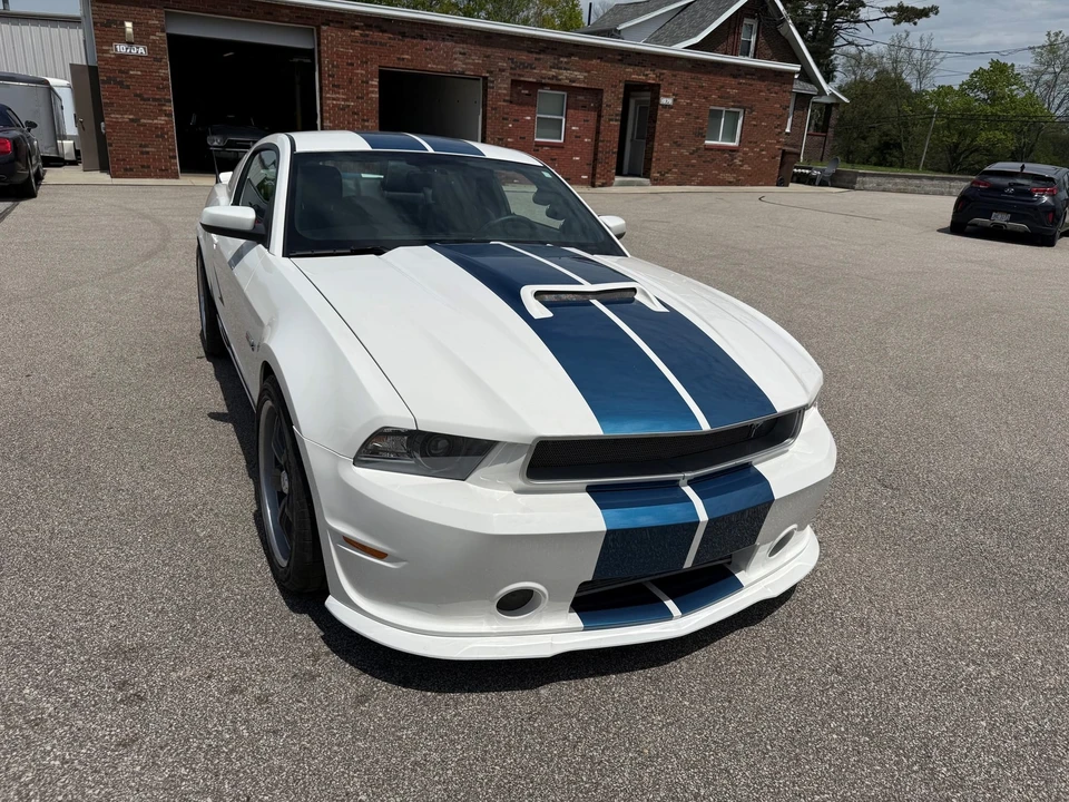 2011 Ford S197 II Shelby Mustang GT350 - Image 2 of 31