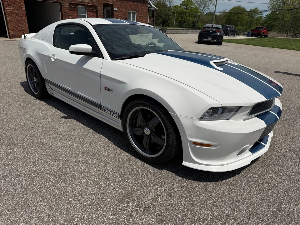 2011 Ford S197 II Shelby Mustang GT350 - Image 5 of 31