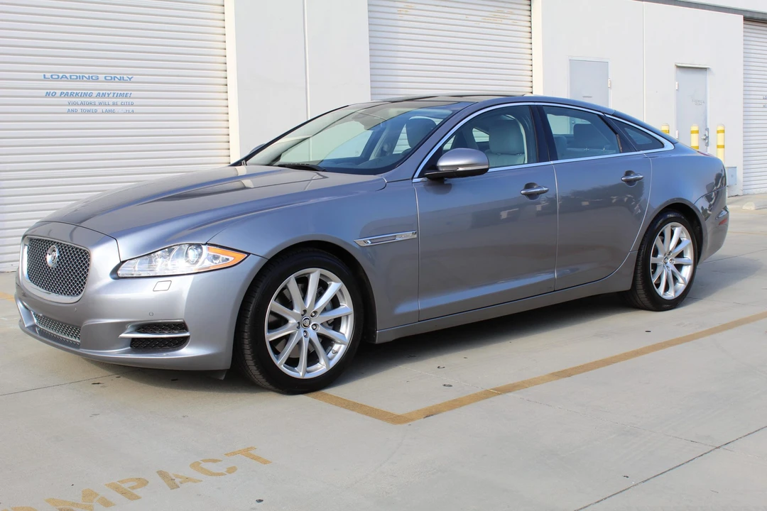 2011 Jaguar X351 XJ - Image 2 of 31