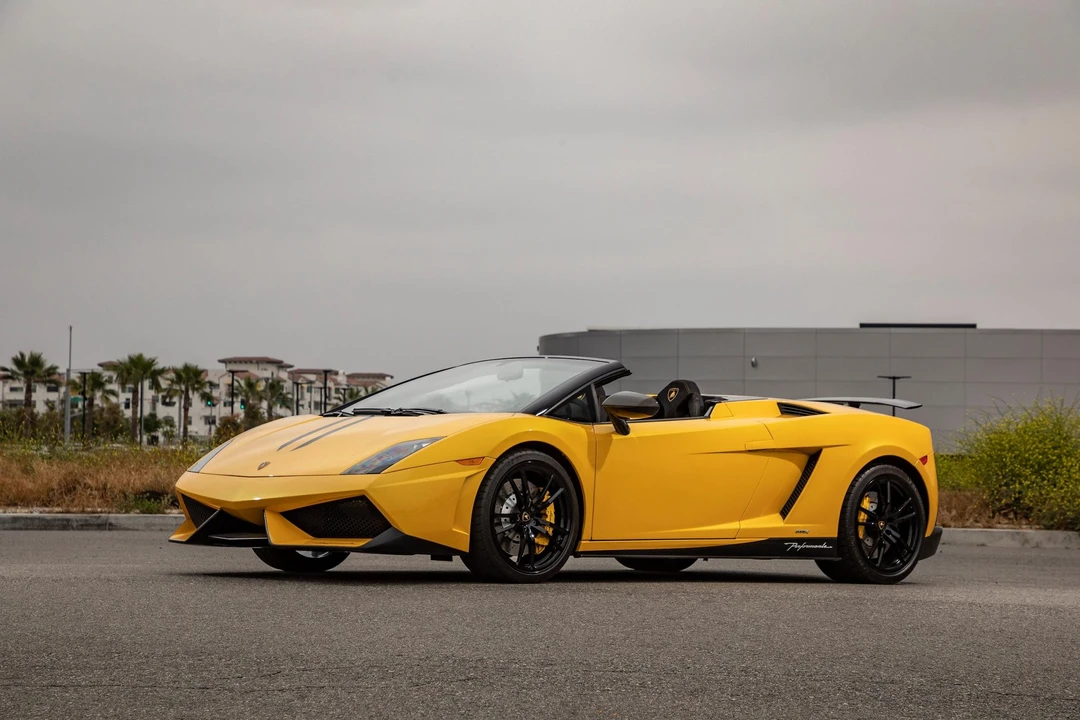 2011 Lamborghini Gallardo LP570-4 Spyder Performante - Image 15 of 31