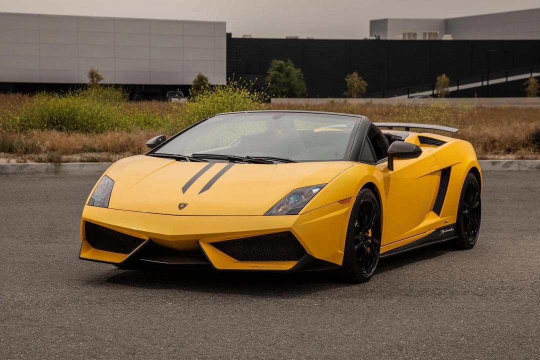 2011 Lamborghini Gallardo LP570-4 Spyder Performante - Image 23 of 31