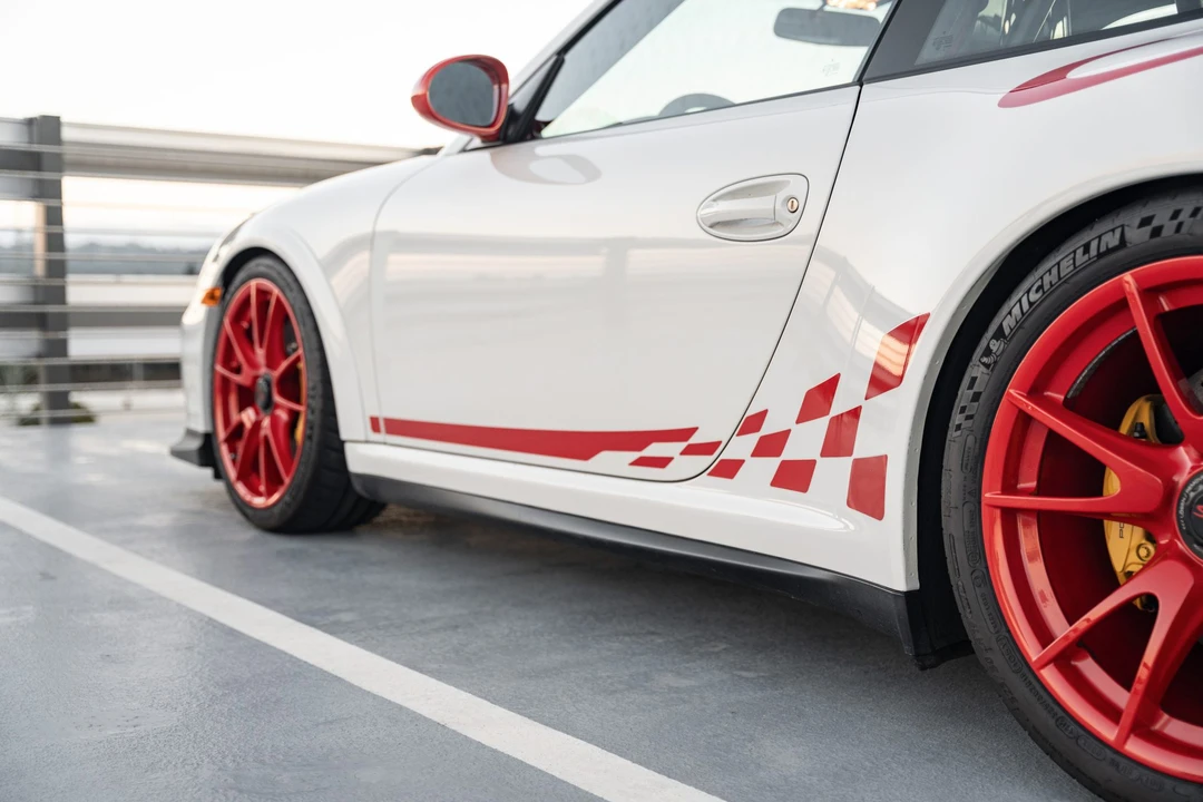 2011 Porsche 997 GT3 RS - Image 17 of 31
