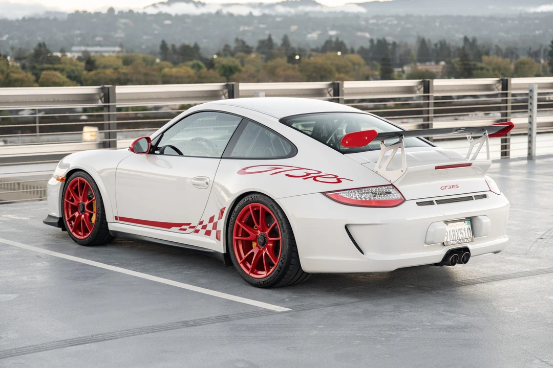 2011 Porsche 997 GT3 RS - Image 7 of 31