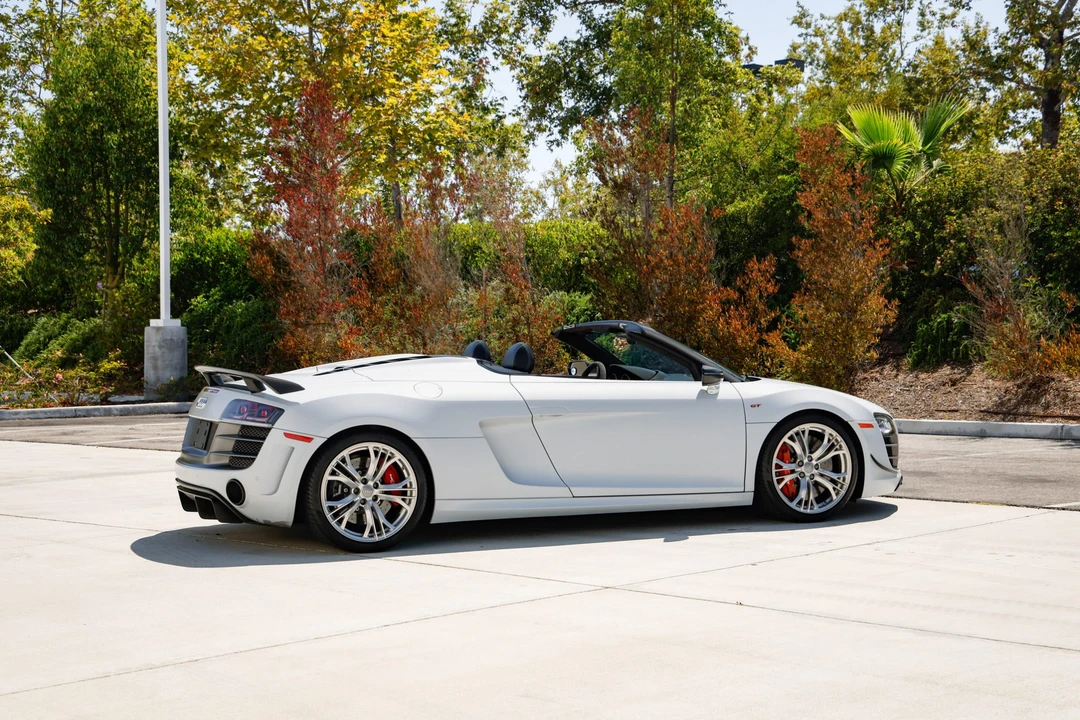 2012 Audi 42 R8 - Image 9 of 31