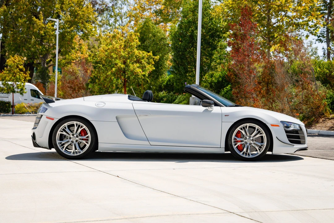 2012 Audi 42 R8 - Image 8 of 31