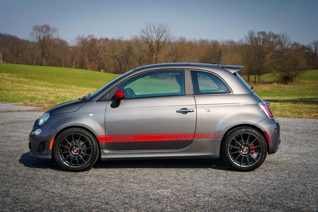 2012 Fiat Abarth 500 - Image 23 of 31