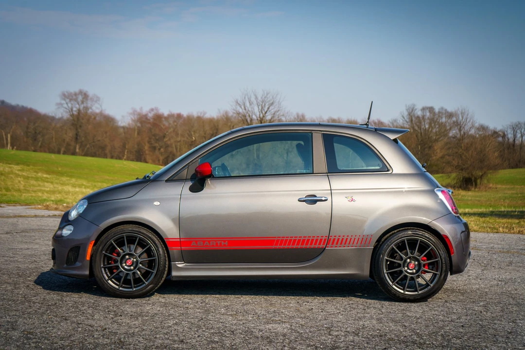 2012 Fiat Abarth 500 - Image 24 of 31