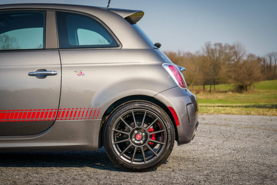 2012 Fiat Abarth 500 - Image 29 of 31