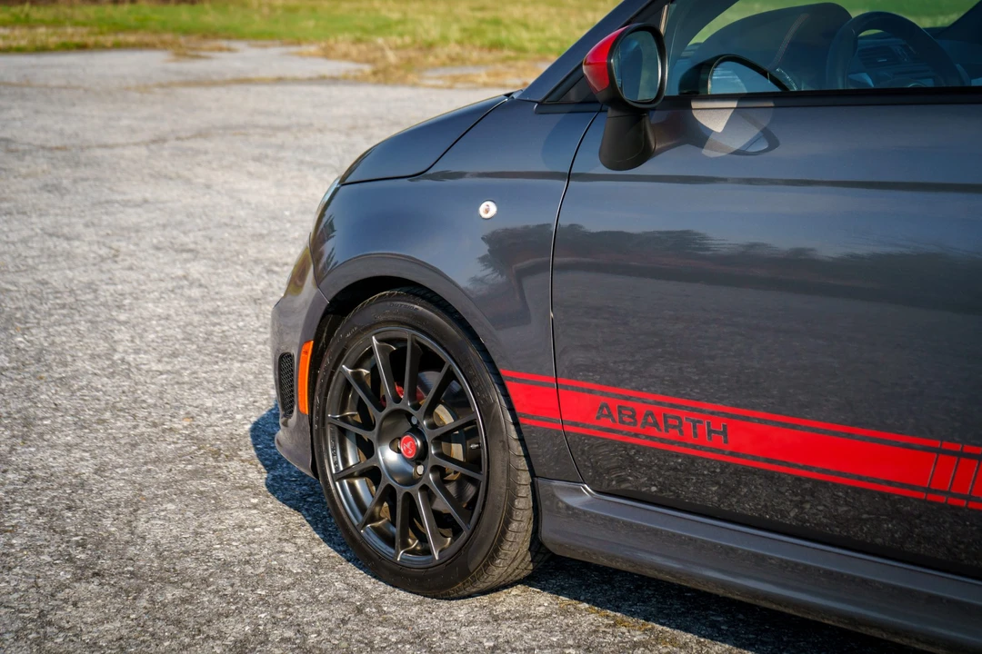 2012 Fiat Abarth 500 - Image 27 of 31