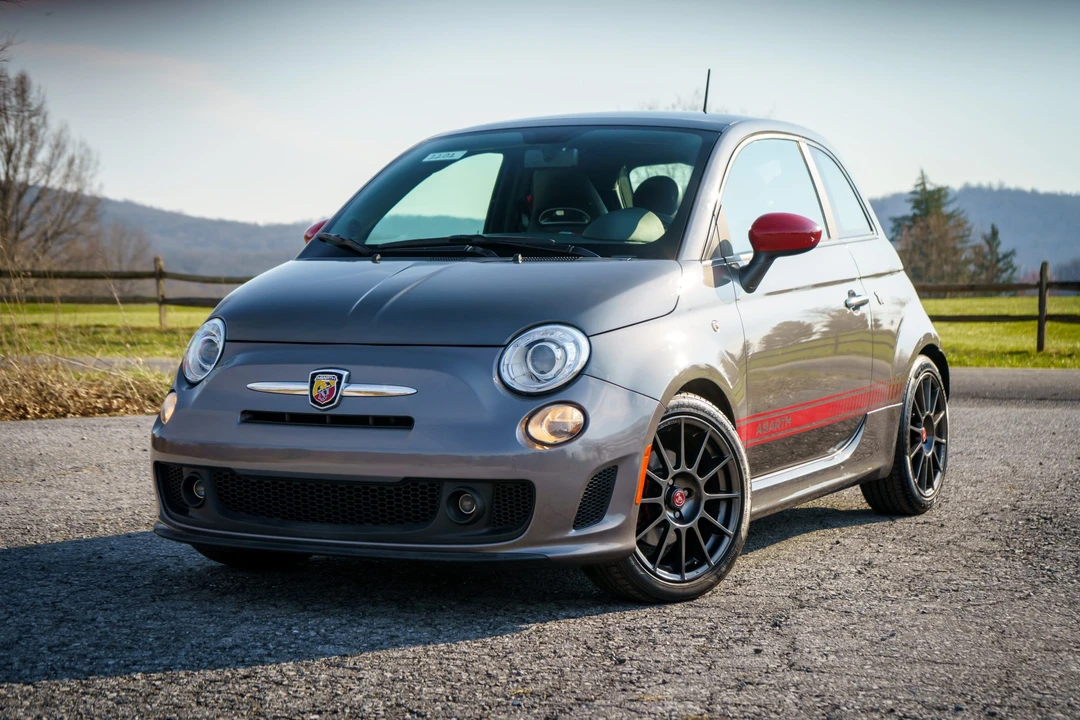 2012 Fiat Abarth 500 - Image 2 of 31