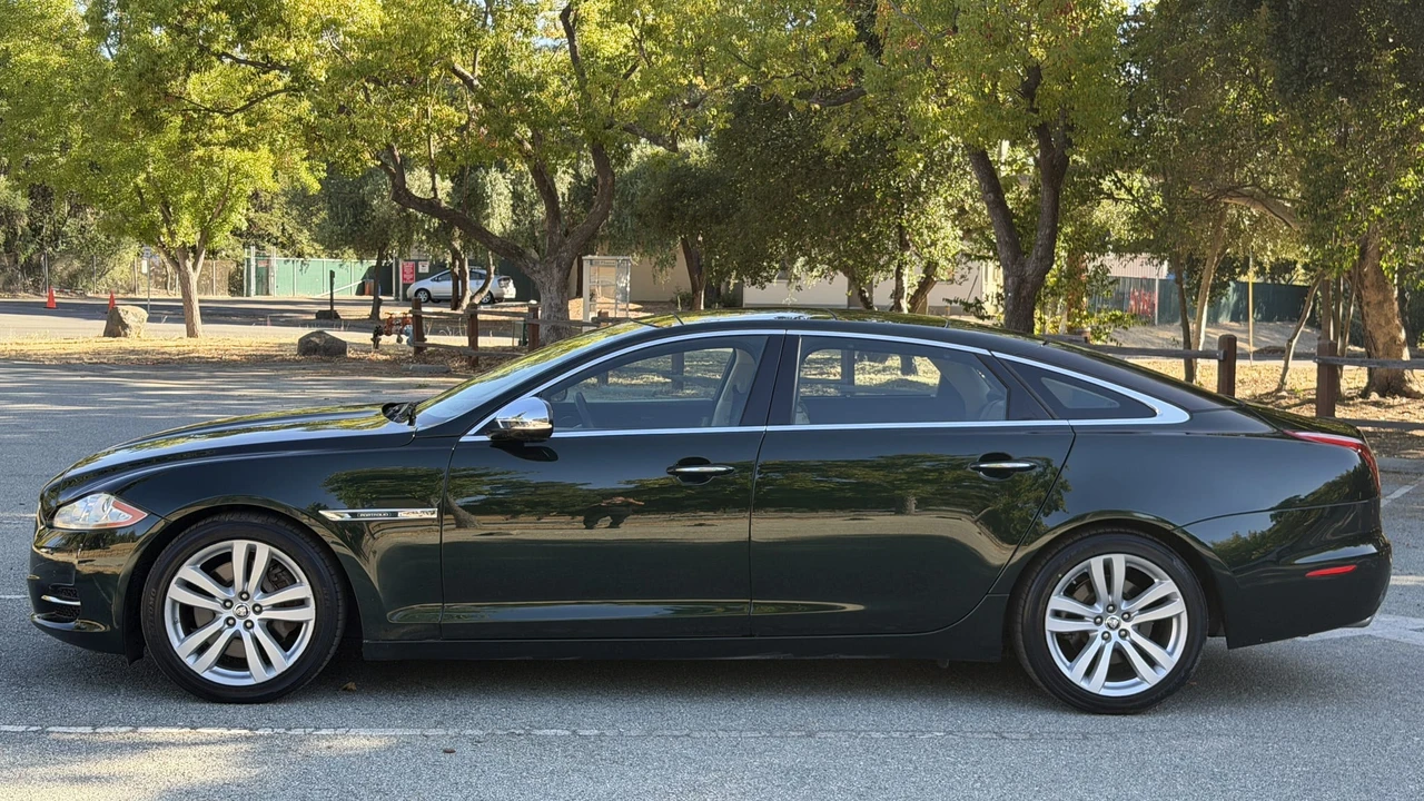 2012 Jaguar X351 XJ - Image 24 of 31