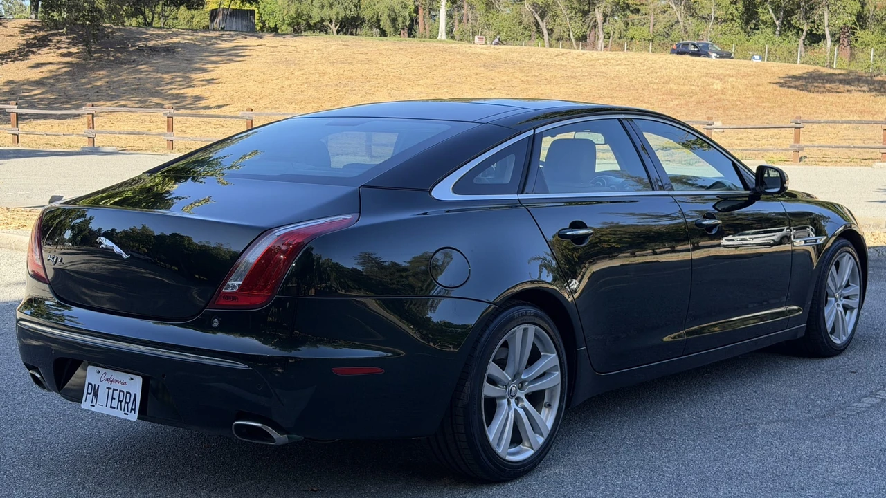 2012 Jaguar X351 XJ - Image 15 of 31