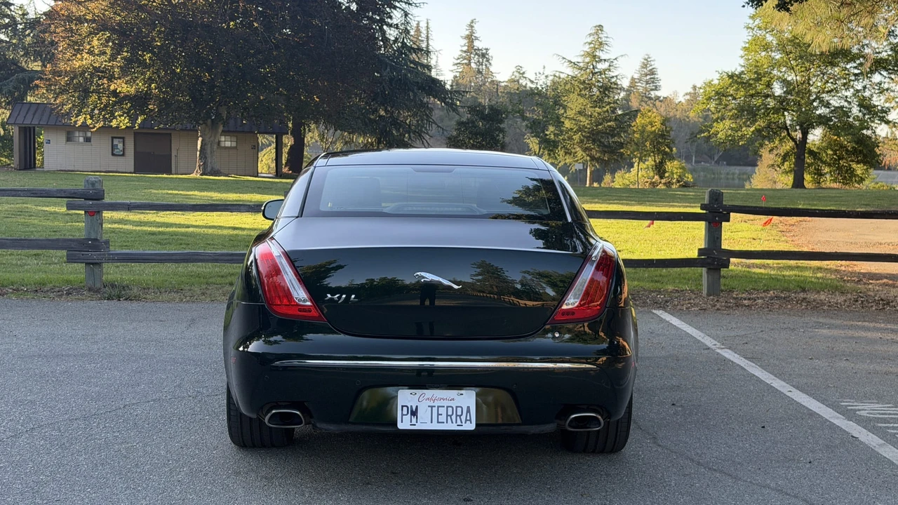 2012 Jaguar X351 XJ - Image 18 of 31