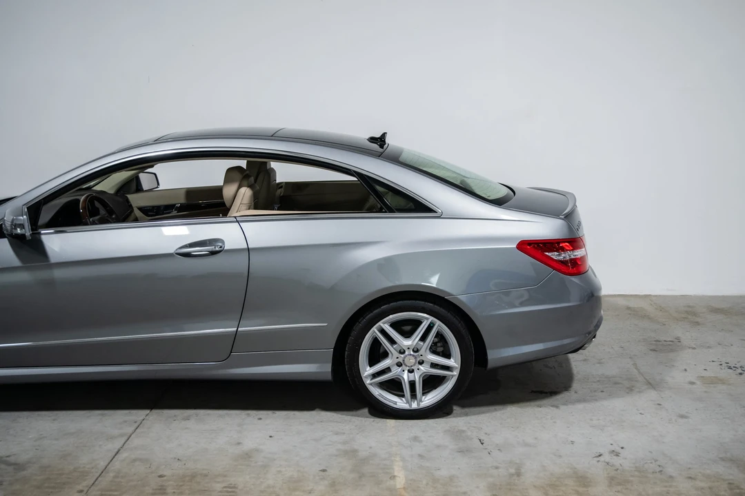 2012 Mercedes-Benz C207/A207 E-Class Coupe & Convertible - Image 28 of 31