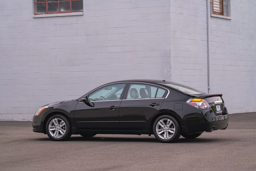 2012 Nissan Altima 4th Gen - Image 13 of 31
