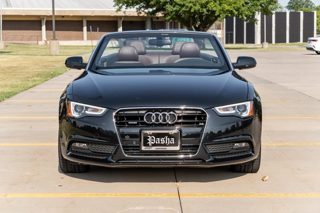 2013 Audi B8 A5 - Image 2 of 31