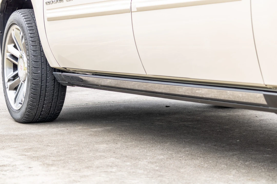 2013 Cadillac Escalade & EXT 3rd Gen - Image 18 of 31