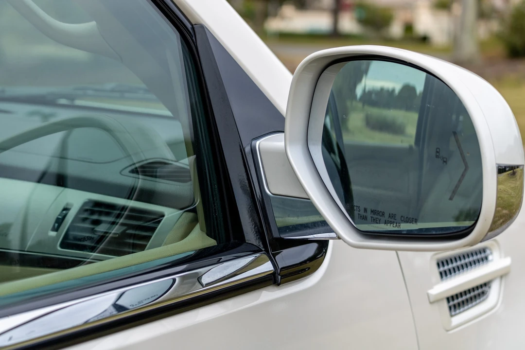 2013 Cadillac Escalade & EXT 3rd Gen - Image 12 of 31
