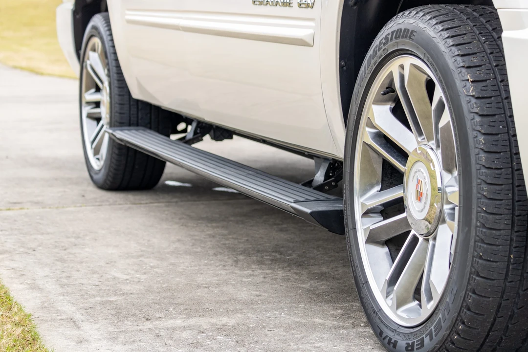 2013 Cadillac Escalade & EXT 3rd Gen - Image 14 of 31
